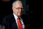 Berkshire Hathaway đạt lợi nhuận kỷ lục, huyền thoại Warren Buffett nhắn nhủ gì với nhà đầu tư?