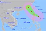 Bão Doksuri áp sát Biển Đông, sức gió giật mạnh trên cấp 17
